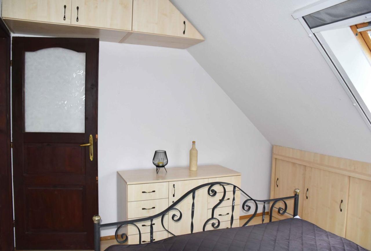 Apartment Pilikan - Park, Agroturism, Vineyard & Farm