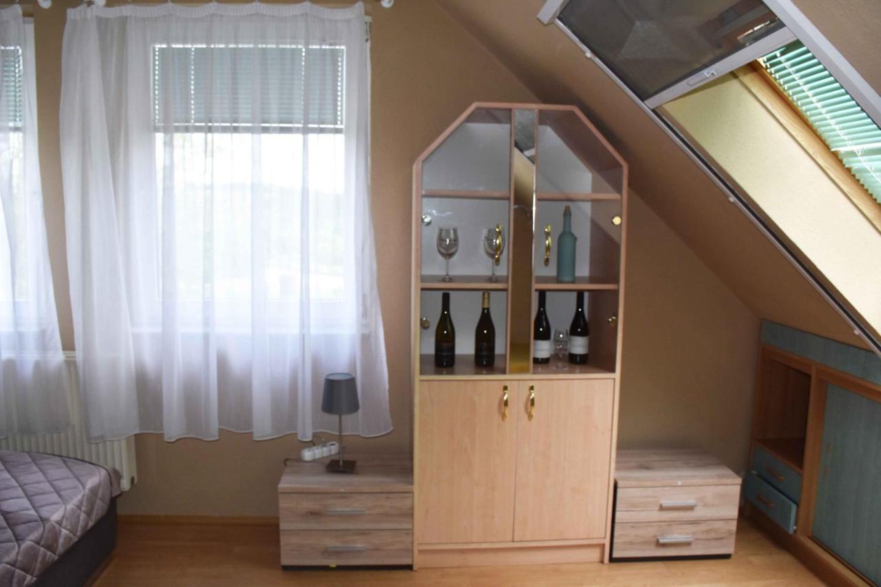 Apartment Pilikan - Park, Agroturism, Vineyard & Farm